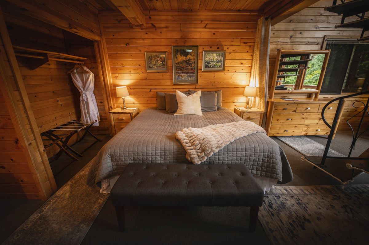 Interior of Tutka Bay Lodge room
